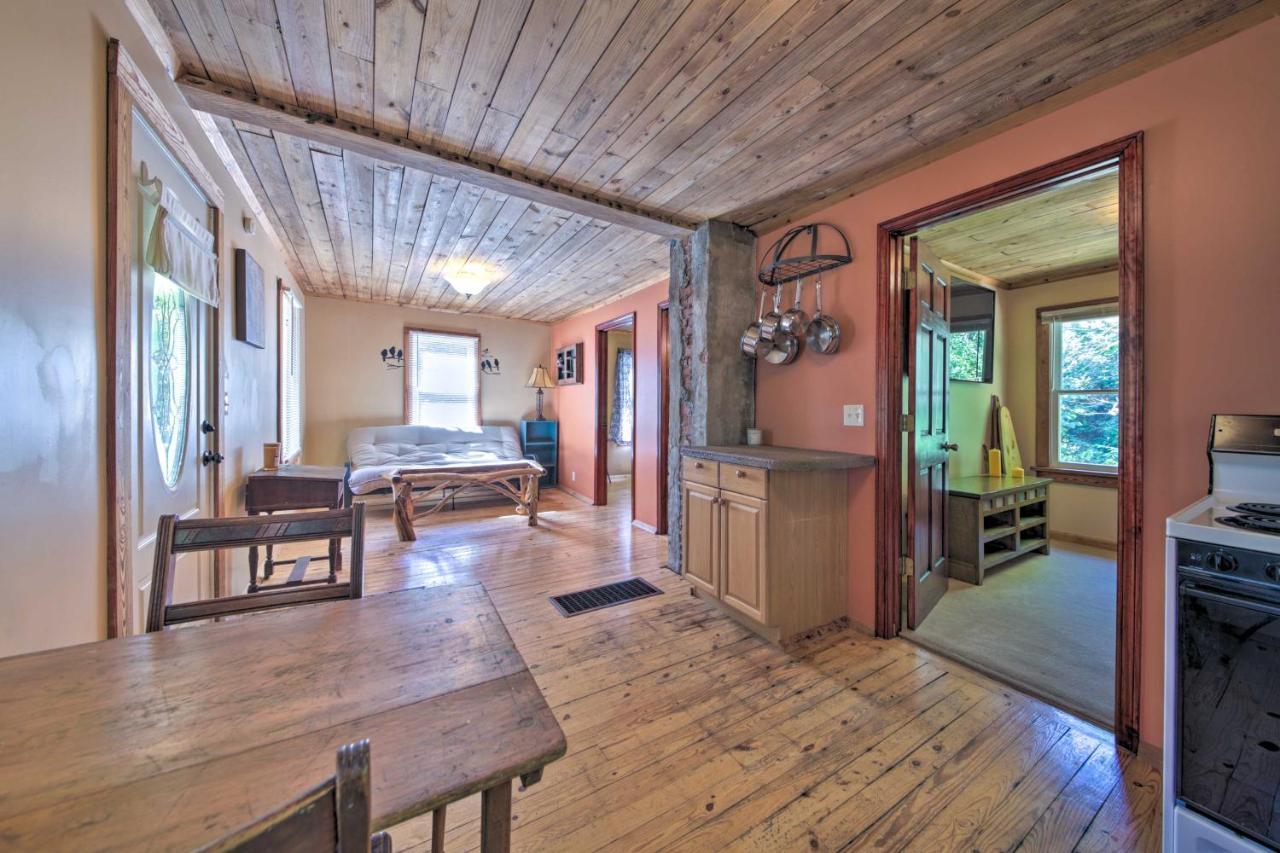 Pet-Friendly Cottage With Fire Pit - 3 Mi To Siu! Carbondale Εξωτερικό φωτογραφία
