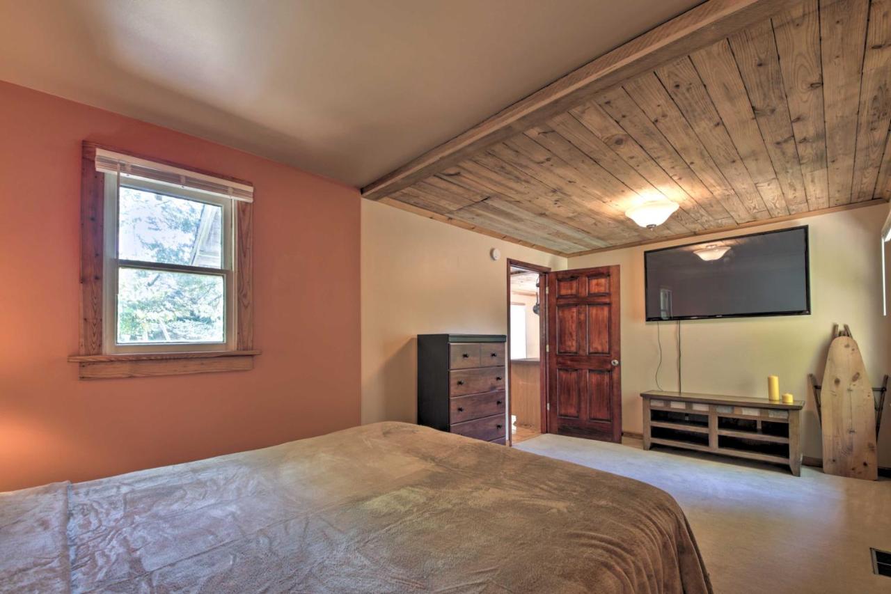 Pet-Friendly Cottage With Fire Pit - 3 Mi To Siu! Carbondale Εξωτερικό φωτογραφία