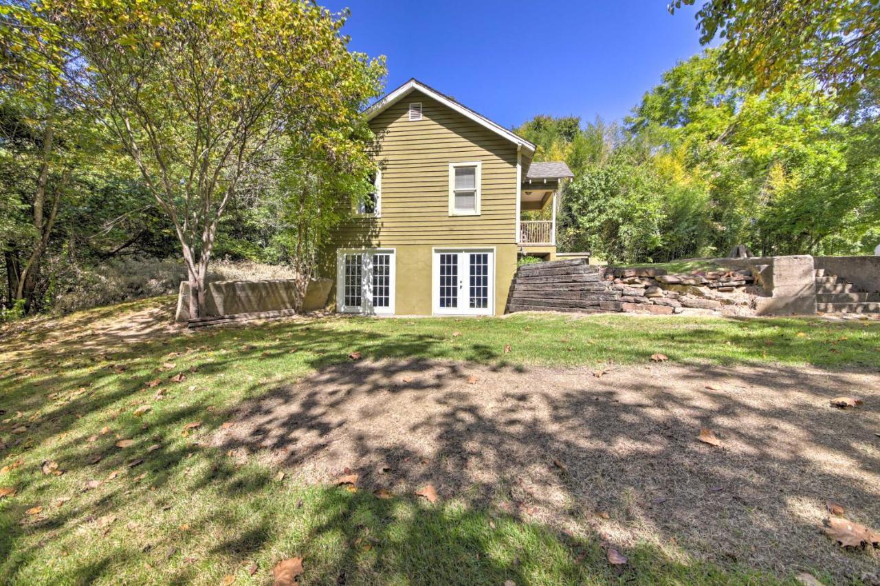 Pet-Friendly Cottage With Fire Pit - 3 Mi To Siu! Carbondale Εξωτερικό φωτογραφία